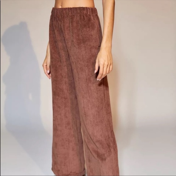 BDG Pants - NEW Urban corduroy pants